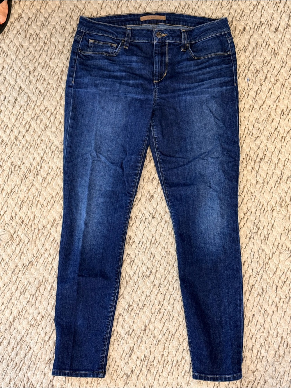 JOEโS Jeans Womenโs 31 Dark Wash Slim Tapered Denim Jeans